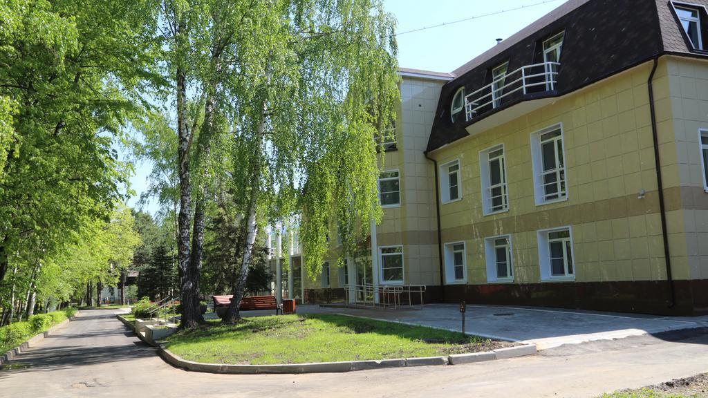 Dom Otdykha Elochki Hotel Domogyedovo Kültér fotó