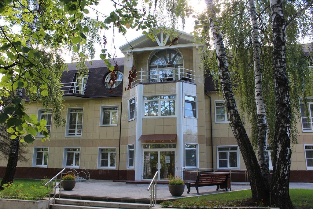 Dom Otdykha Elochki Hotel Domogyedovo Kültér fotó